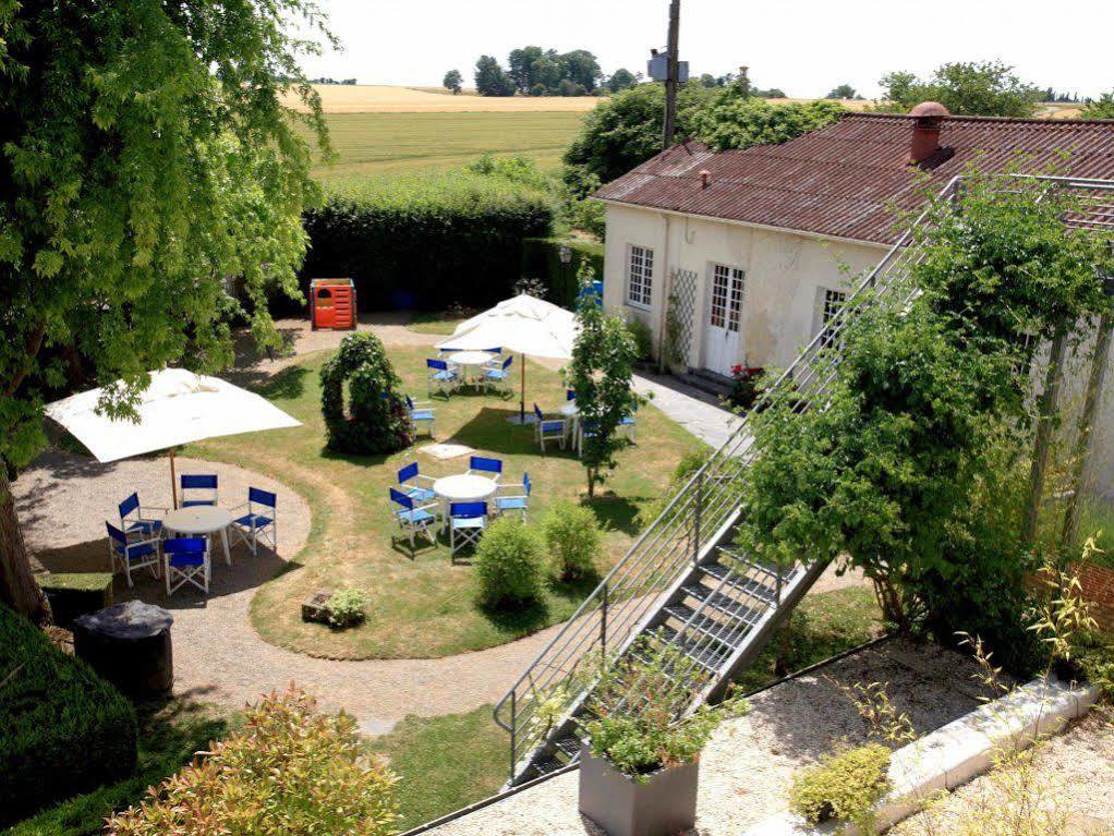 Logis Hotel Restaurant Le Faisan Dore Argentan Exteriér fotografie